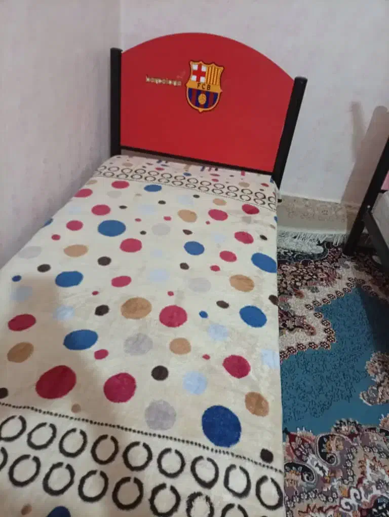 دو عدد تخت خواب تک نفره|تخت و سرویس خواب|بندر ماهشهر, |دیوار