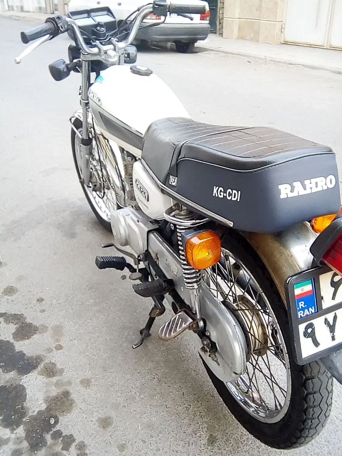 بهرو مدل ۹۰ با کارت سوخت|موتورسیکلت|قم, چهل درخت|دیوار