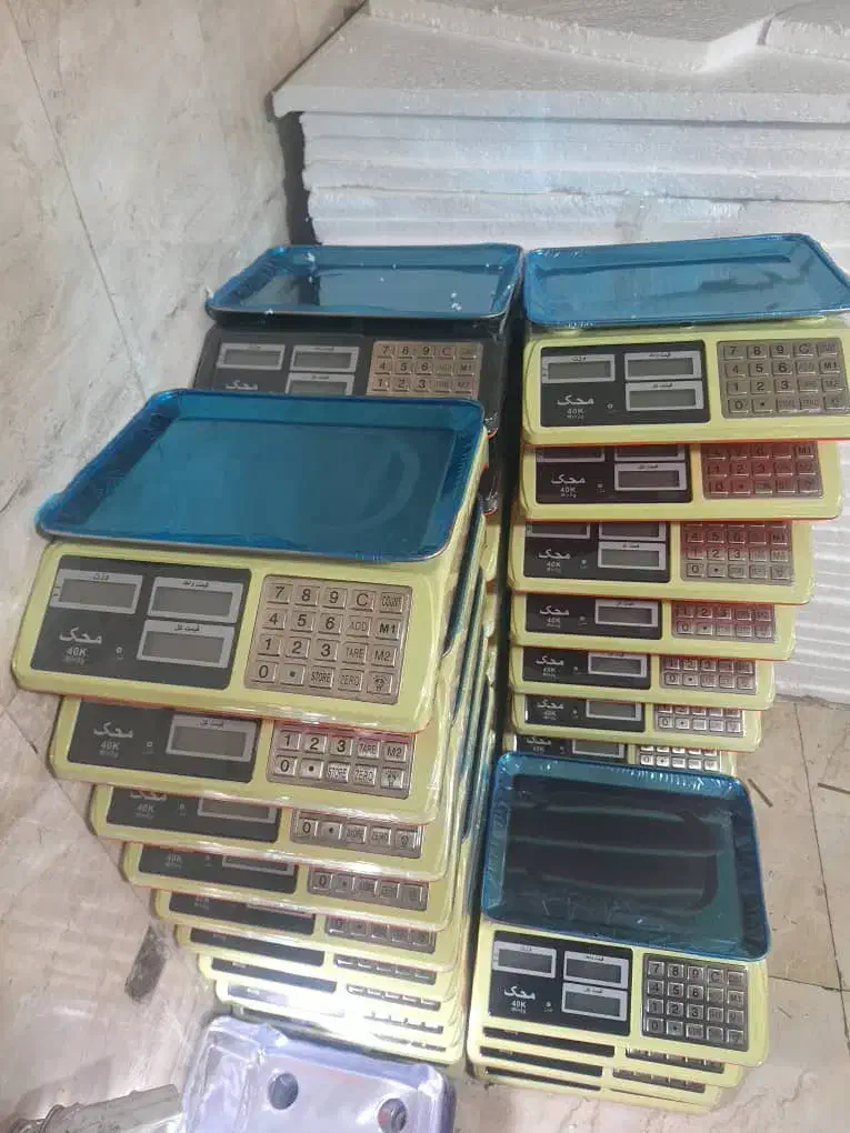 ترازو 40 کیلو و 150و 200 و غیره|فروشگاه و مغازه|هشتگرد, شهرک راه آهن|دیوار