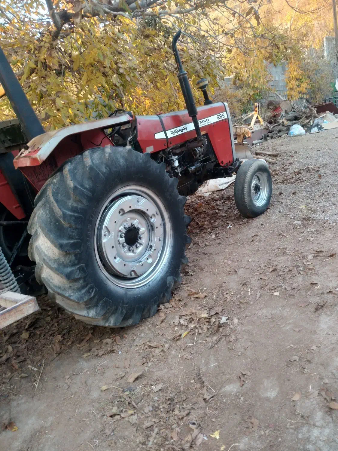 تراکتورفرگوسن۲۸۵|خودرو سنگین|سیسخت, |دیوار