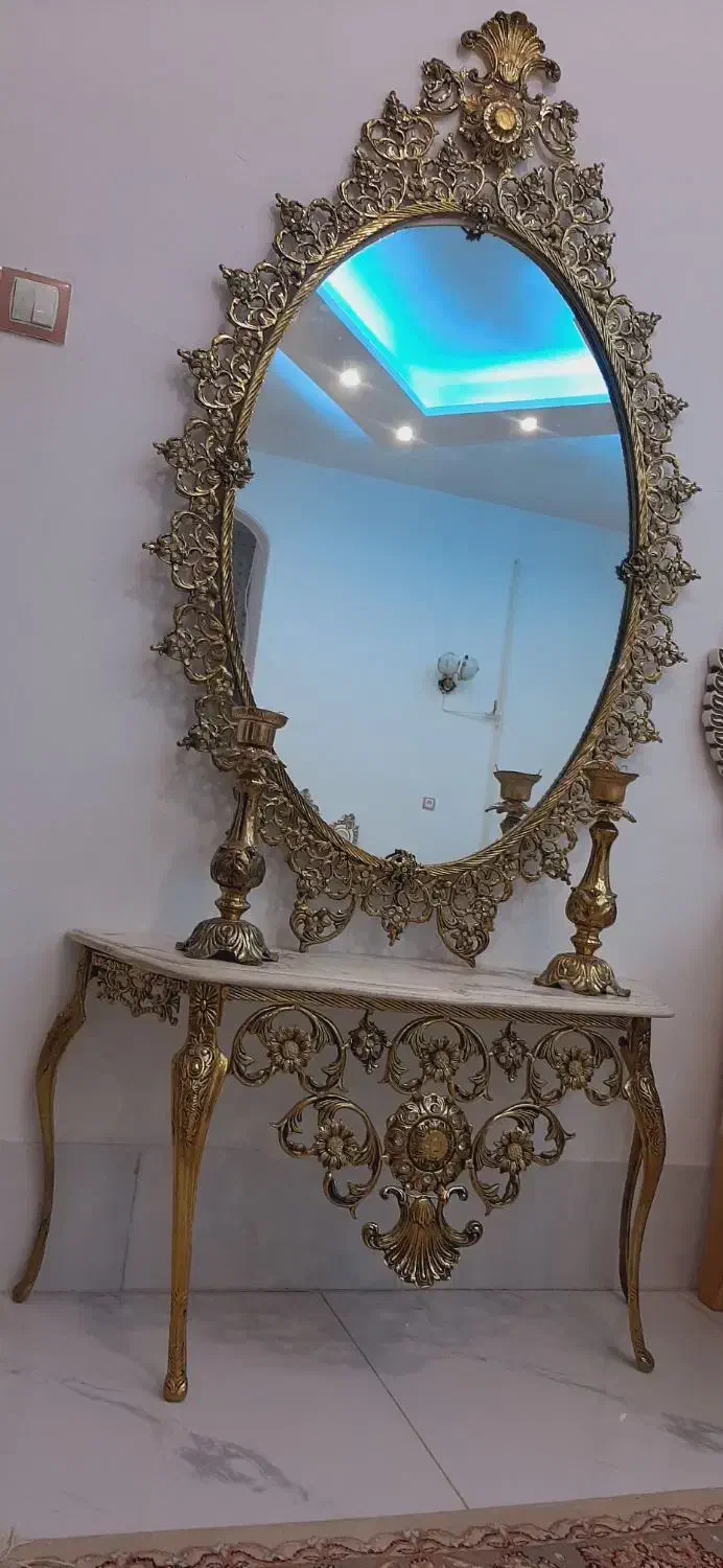 اینه و شمعدان برنز گل نقلی|بوفه، ویترین، کنسول|کرمانشاه, |دیوار