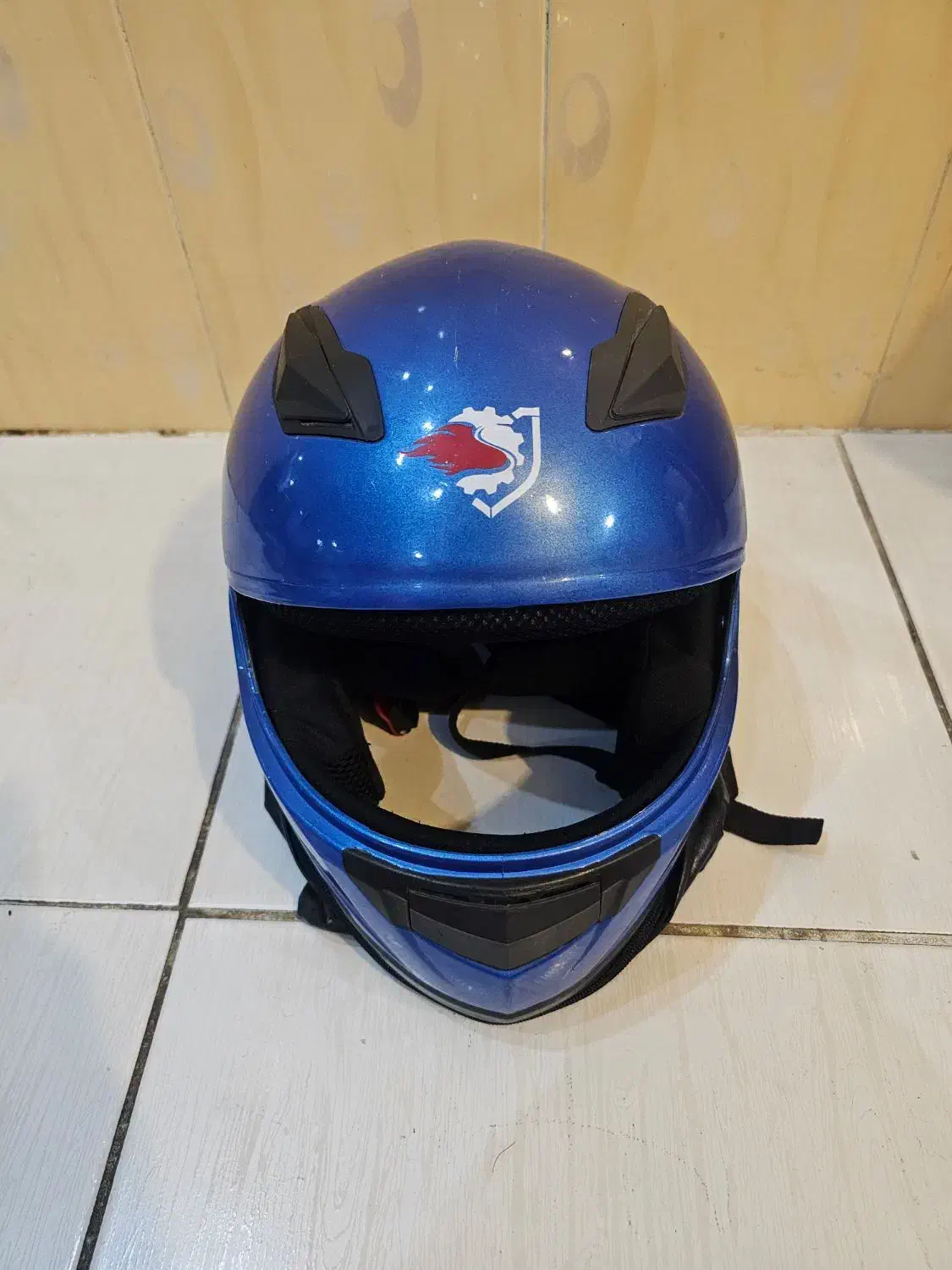 کلاه کاسکت موتور سیکلت|قطعات یدکی و لوازم جانبی|شیراز, کوشک میدان|دیوار