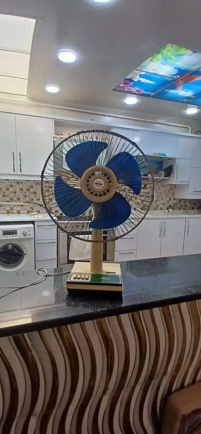 پنکه پارس خزر با کارکرد عالی و بدون ایراد|پنکه و تصفیهکنندهٔ هوا|ارومیه, |دیوار