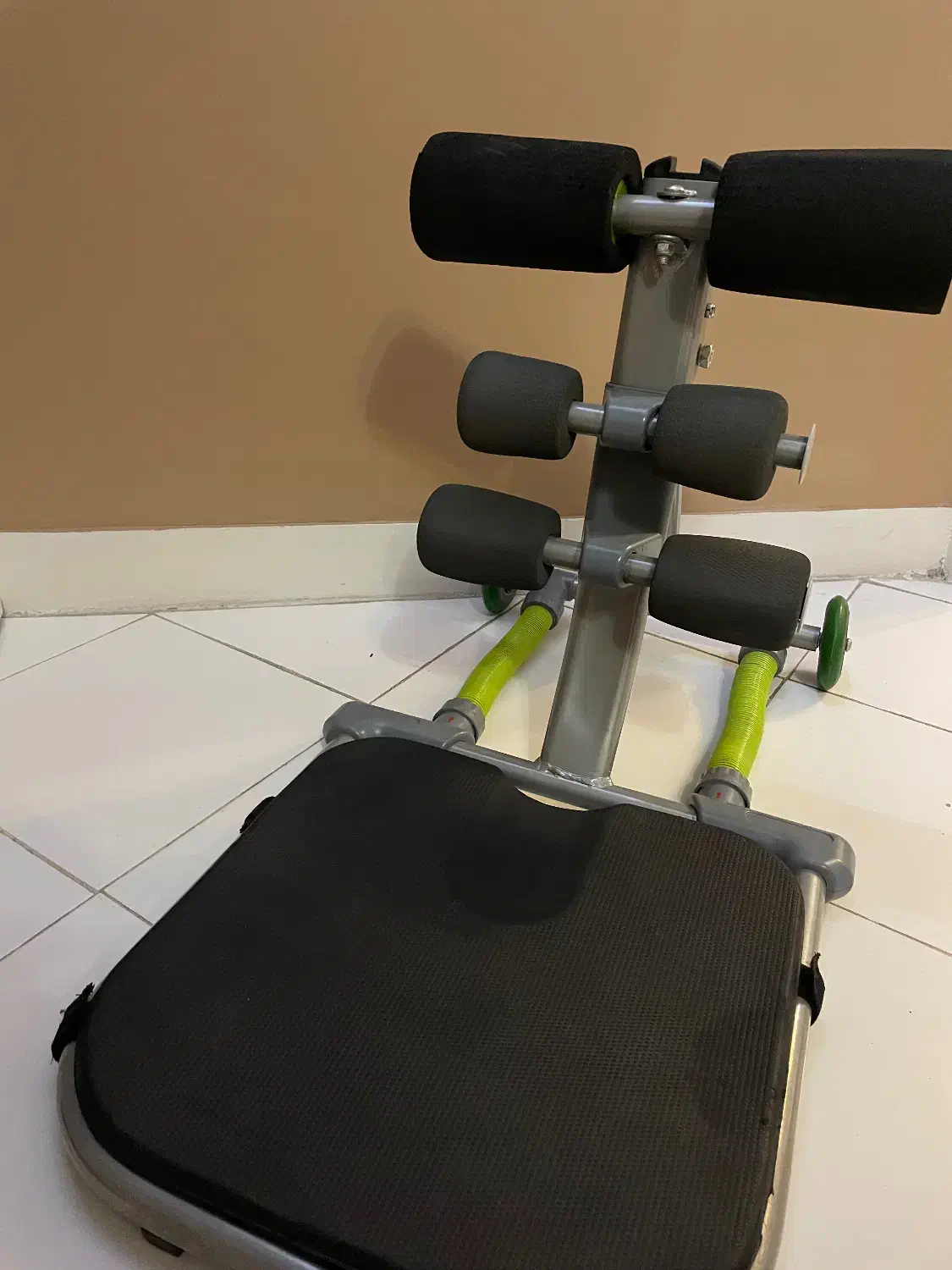 تن تاک|تجهیزات ورزشی|تهران, دربند|دیوار