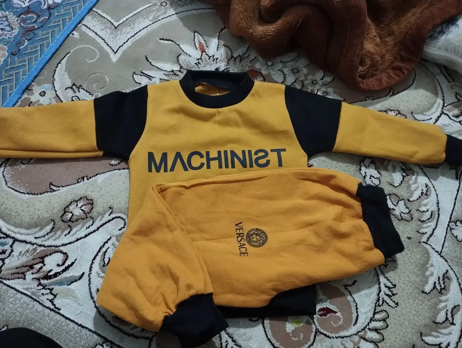 لباس فروشی آیلین ارزانسرا به علت جمع کردن مغازه|لباس|خرمآباد, |دیوار