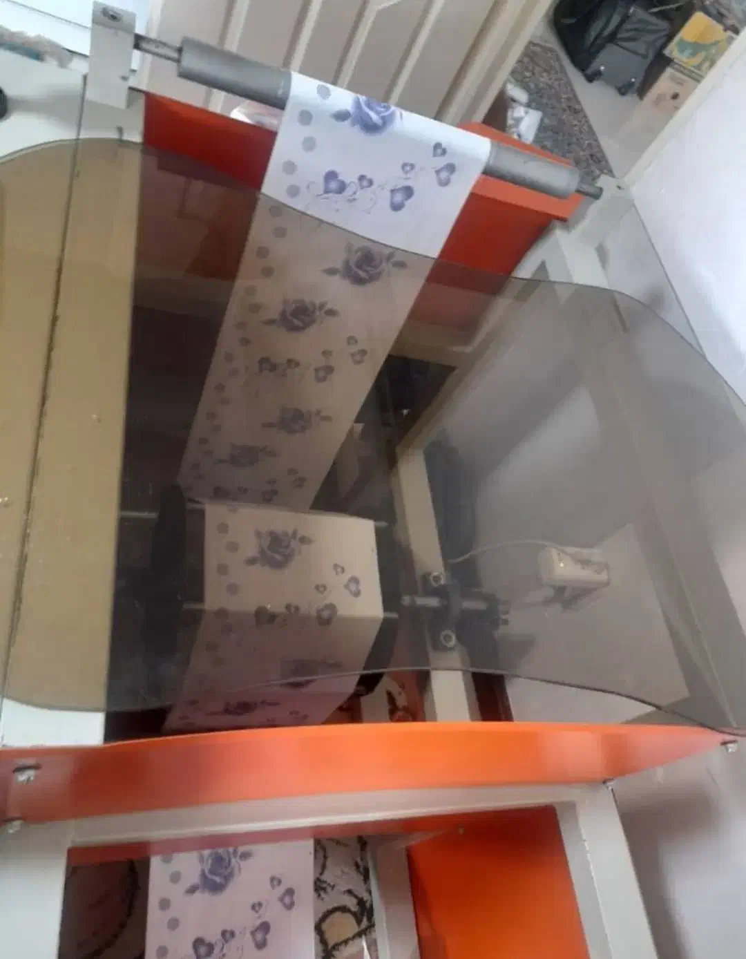 دستگاه سفره رول کن|ماشینآلات صنعتی|ری, جوانمرد قصاب|دیوار