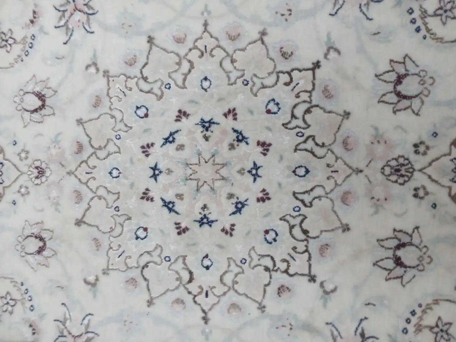 قالیچه ۴ متر کرک گل ابریشم کرم کاشان|فرش|تهران, شکیبا|دیوار