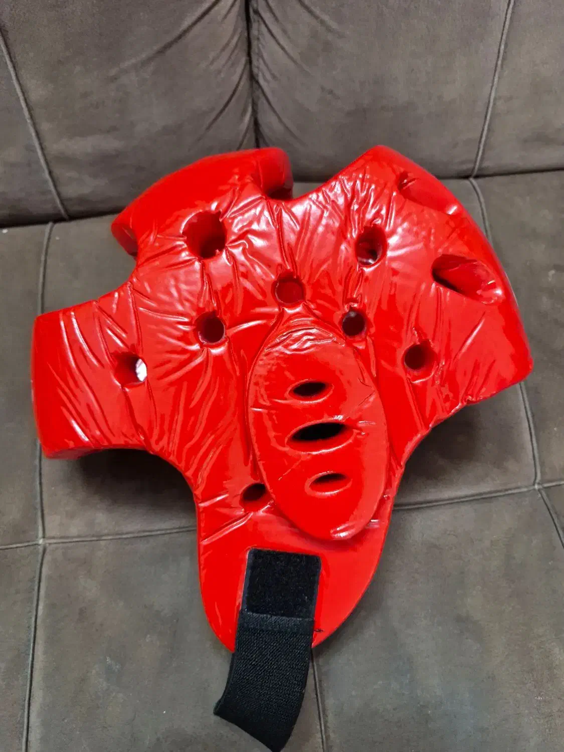 کلاه تکواندو|تجهیزات ورزشی|ری, شهید غیوری (ابن باویه)|دیوار