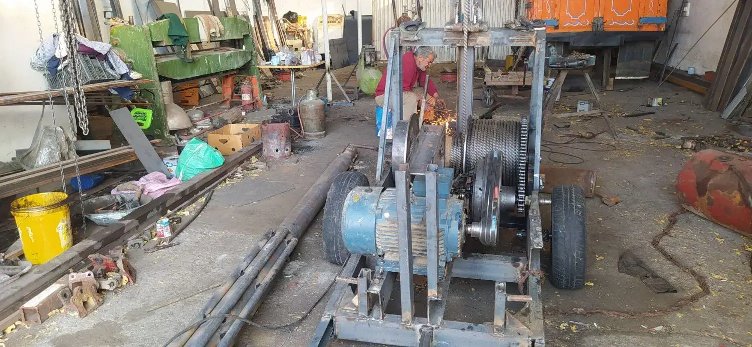 ساخت دستگاه حفاری ضربه ای و حفر چاه عمیق|خدمات پیشه و مهارت|اهر, |دیوار