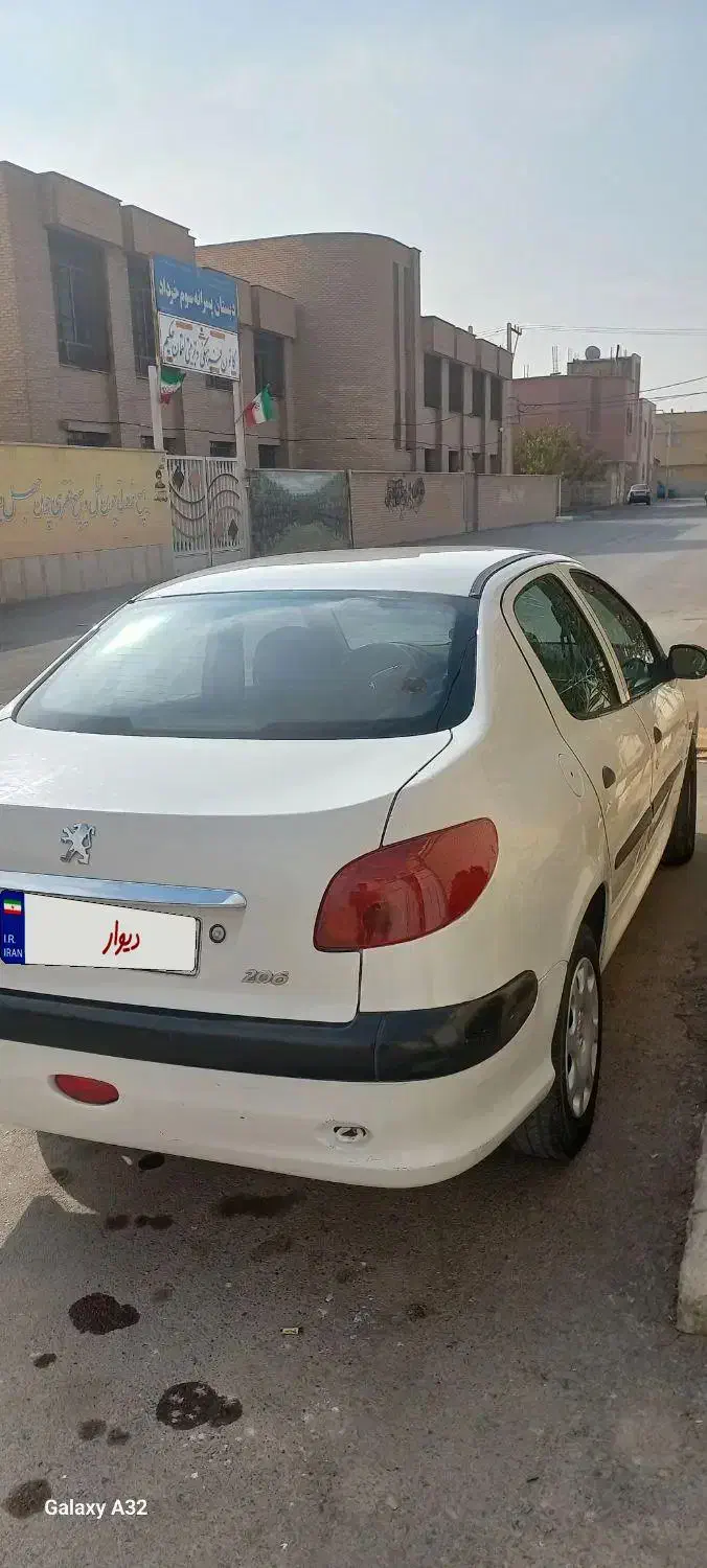 ماشین پژو ۲۰۶ V20 مدل ۸۸|خودرو سواری و وانت|برخوار, |دیوار