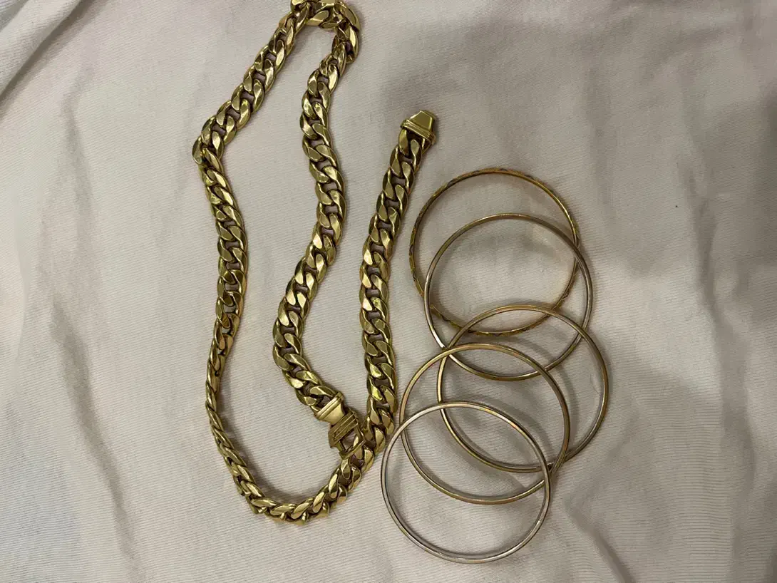 طلا دسته دوم در حد نو بدون کارمزد|جواهرات|رشت, گلسار|دیوار