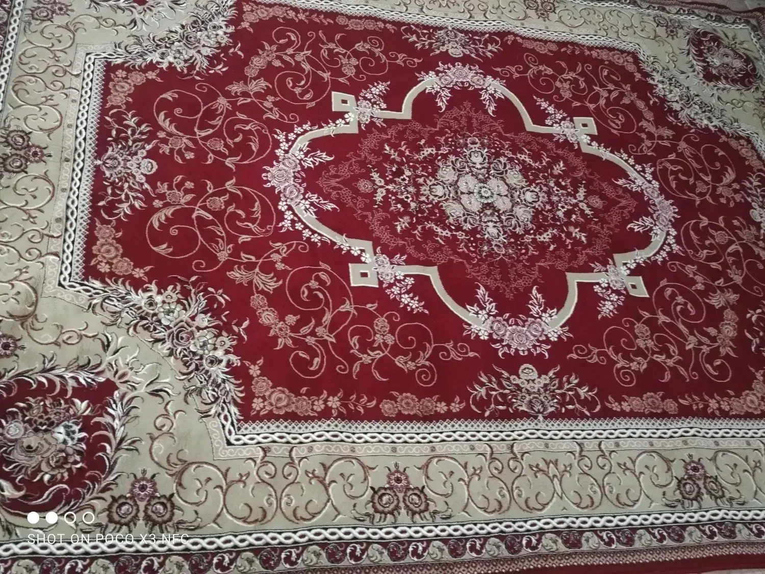 فرش ماشینی|فرش|اقبالیه, |دیوار