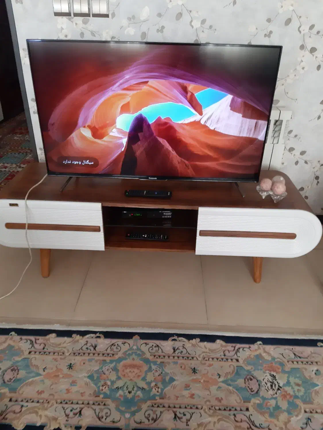 میز TV  ام دی  اف|میز تلویزیون|کرج, دهقان ویلا|دیوار