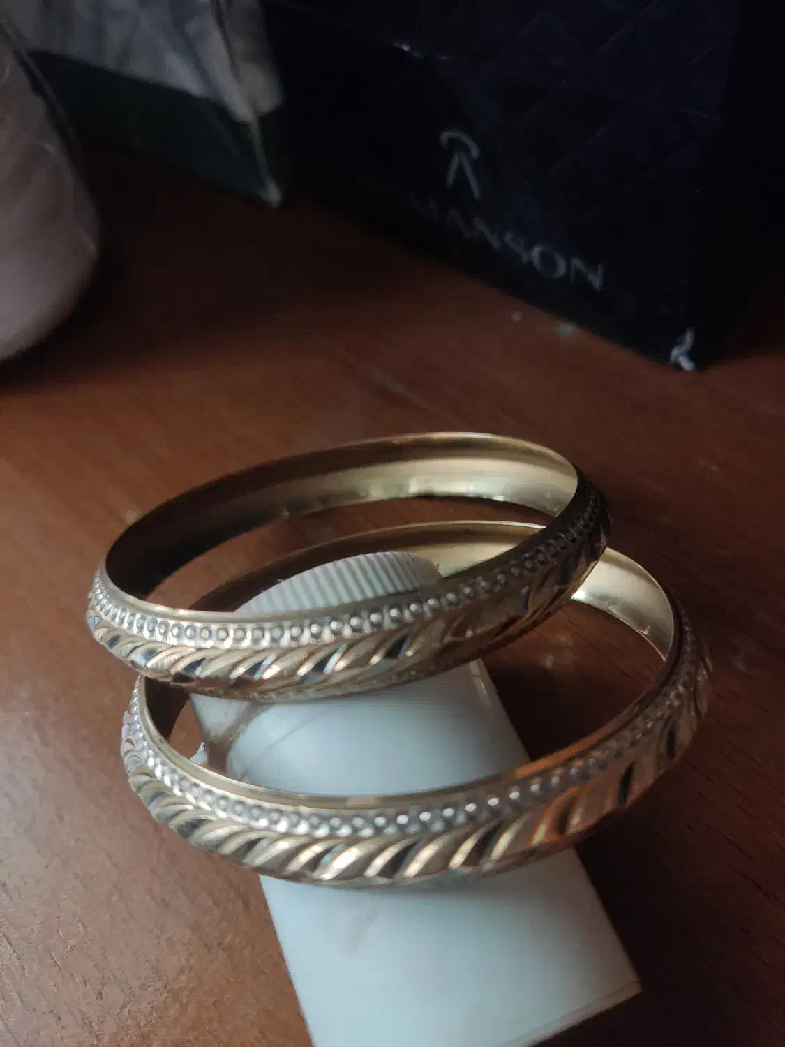 یک جفت النگو طلا|جواهرات|کاشان, گبرها|دیوار