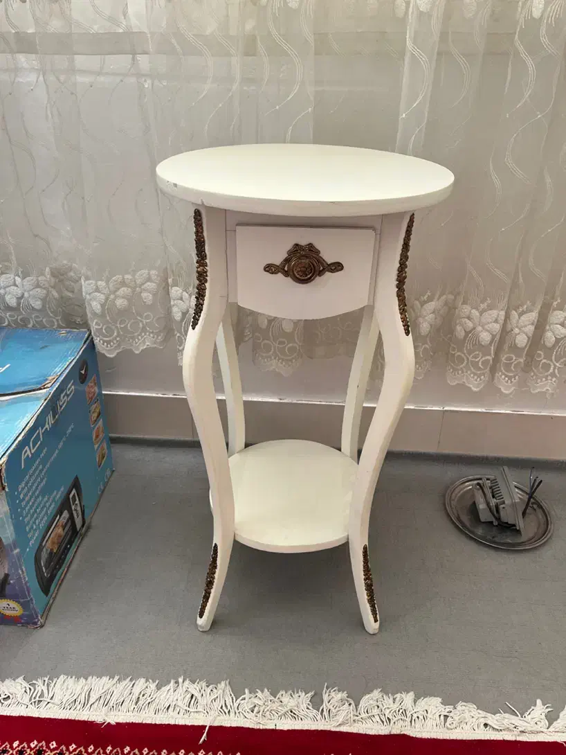 میز تلفن|میز تلفن|قم, چهل درخت|دیوار