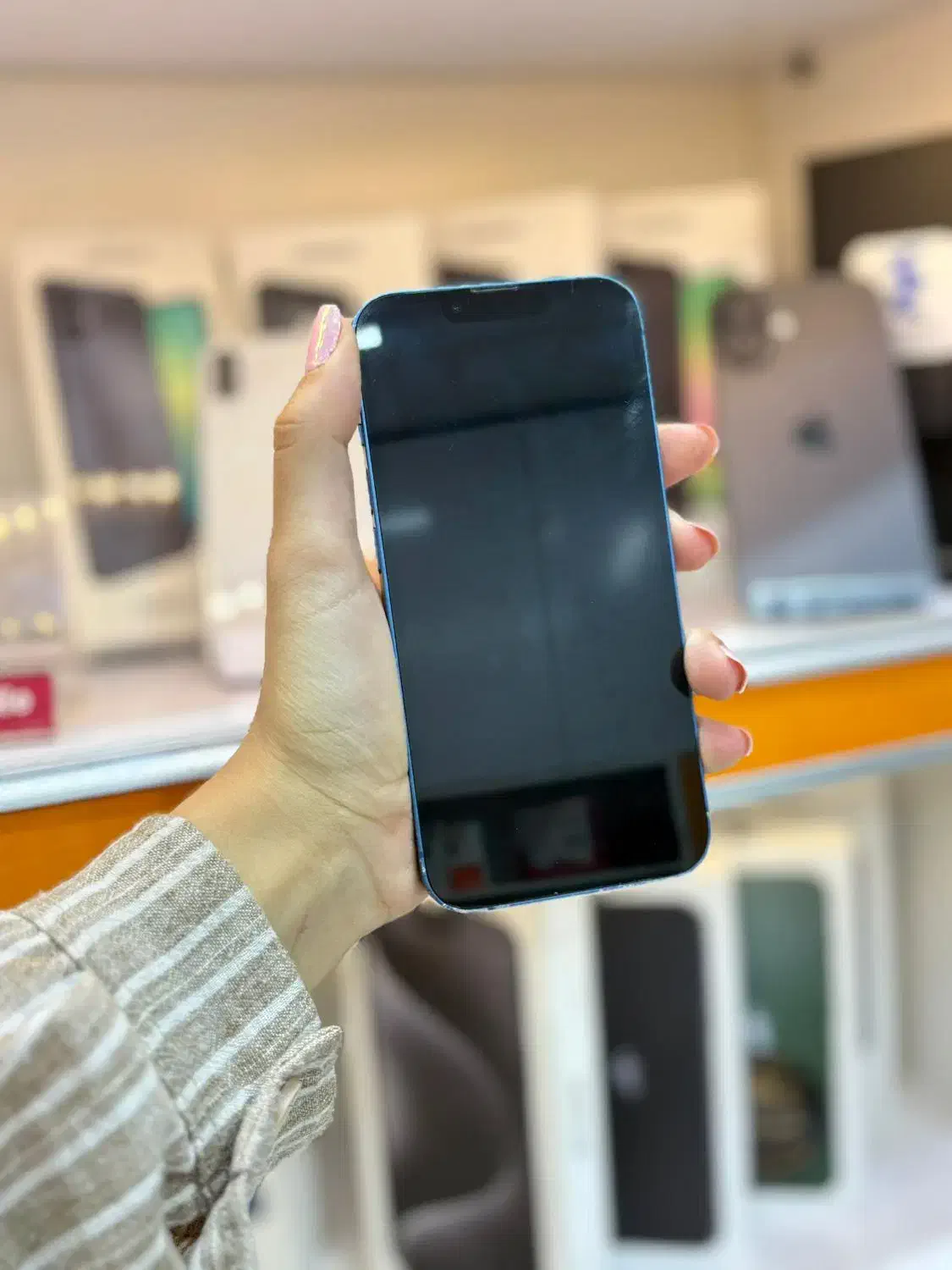 ایفون iphone 13 دو سیم و ۱۲۸ گیگ|موبایل|شیراز, ملاصدرا|دیوار