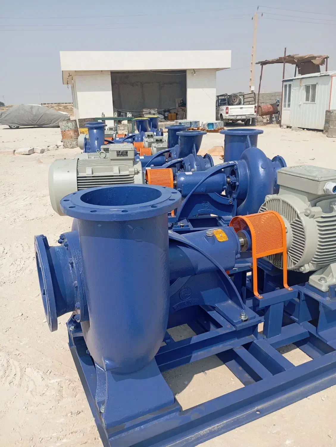 خدمات برق صنعتی آذرخش|خدمات پیشه و مهارت|آبپخش, |دیوار