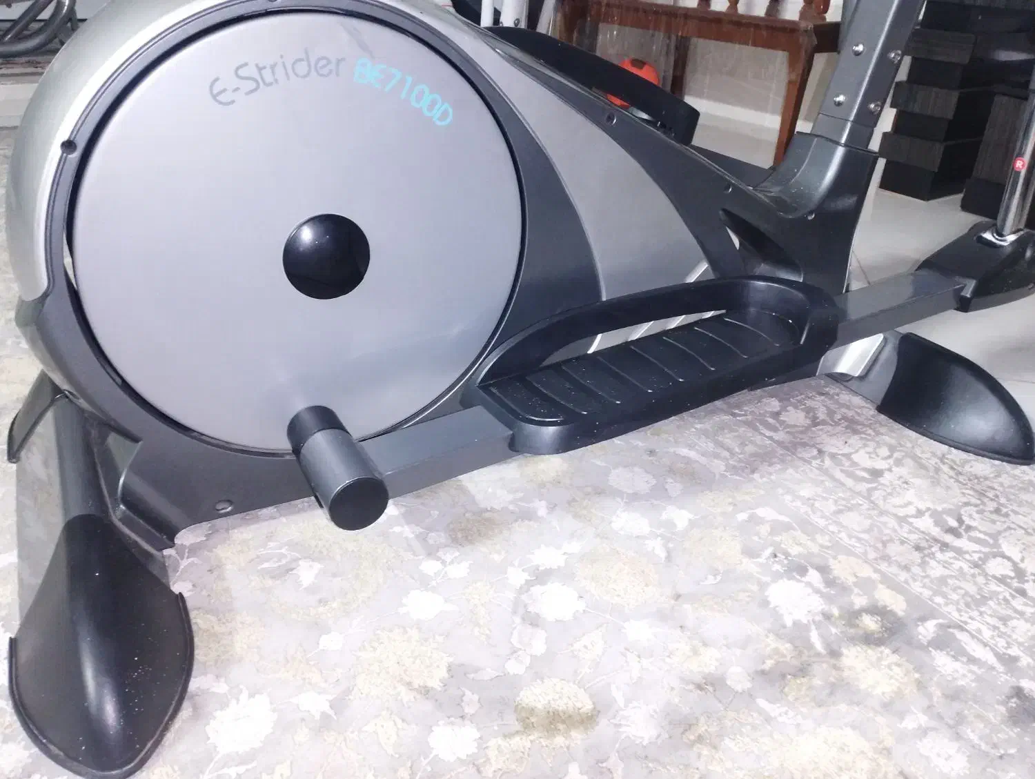 الپتیکال یا اسکی فضایی یا دوچرخه ثابت باشگاهی|تجهیزات ورزشی|نیشابور, امام خمینی|دیوار