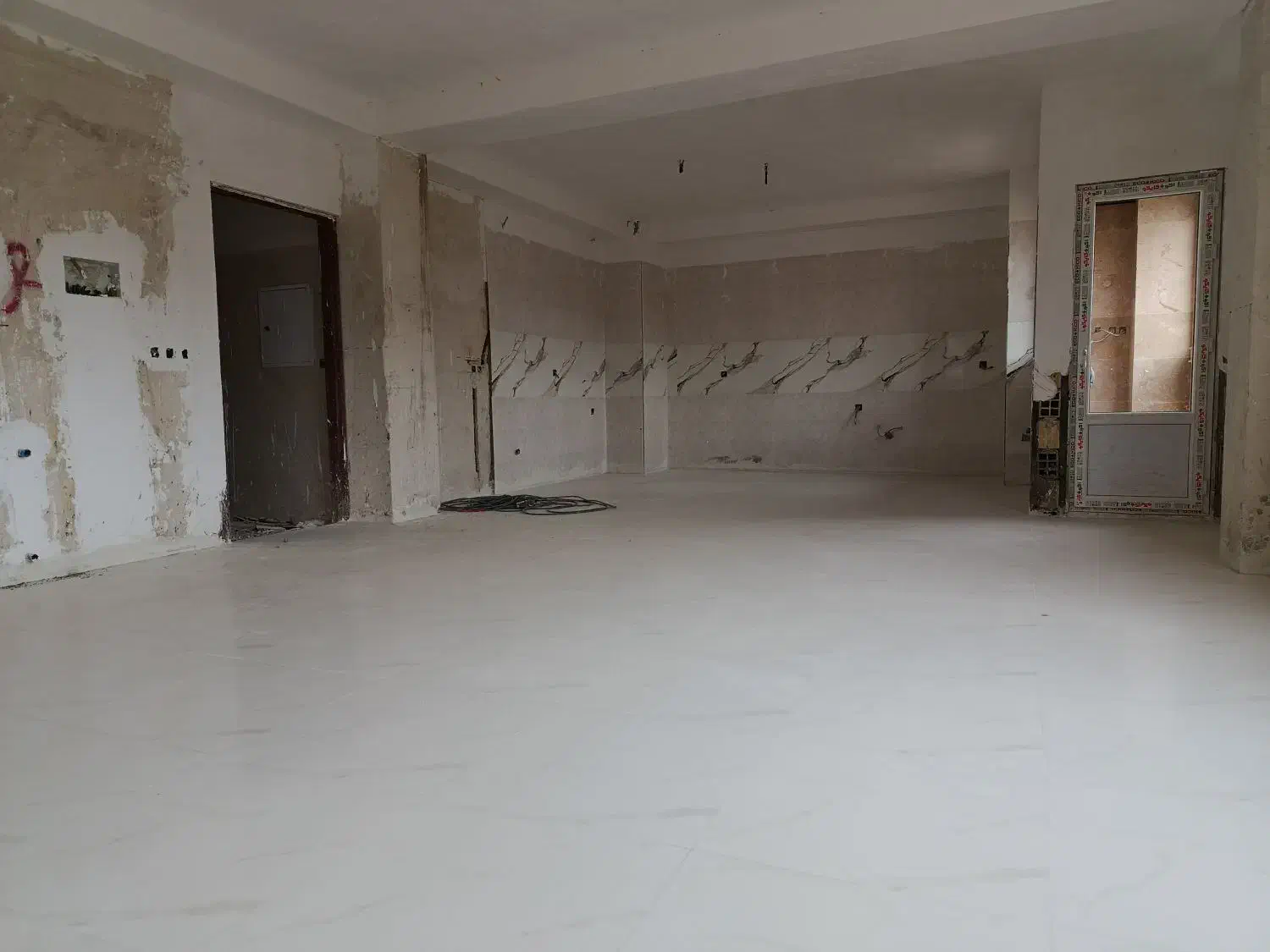 آپارتمان ۱۱۰ متری دوبر نور، میدان سرو|پیش‌فروش املاک|ملایر, |دیوار