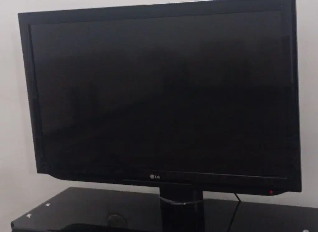 تلویزیون LCD LG|تلویزیون و پروژکتور|کازرون, |دیوار