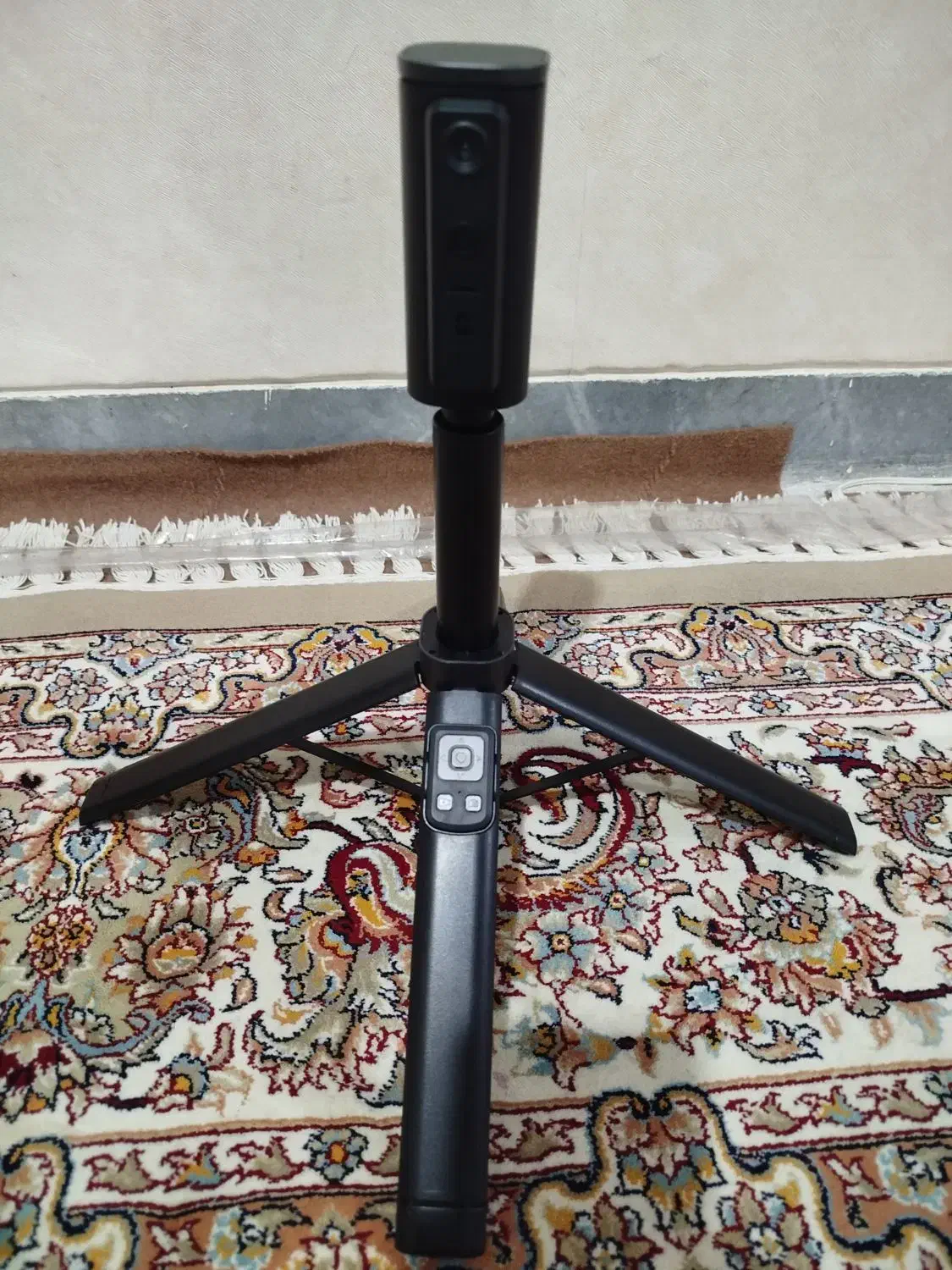 پایه گوشی و دوربین تمام دیجیتال|دوربین عکاسی و فیلم‌برداری|همدان, |دیوار