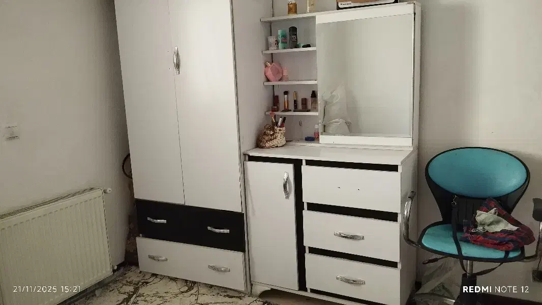 فرش ۹متری  میز آرایش و کمد|فرش|سمنان, |دیوار