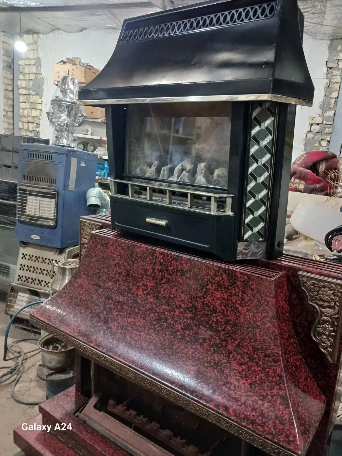 شومینه کوچک دیواری وزمینی زیبا وشیک و آنتیک|بخاری، هیتر، شومینه|آران و بیدگل, |دیوار