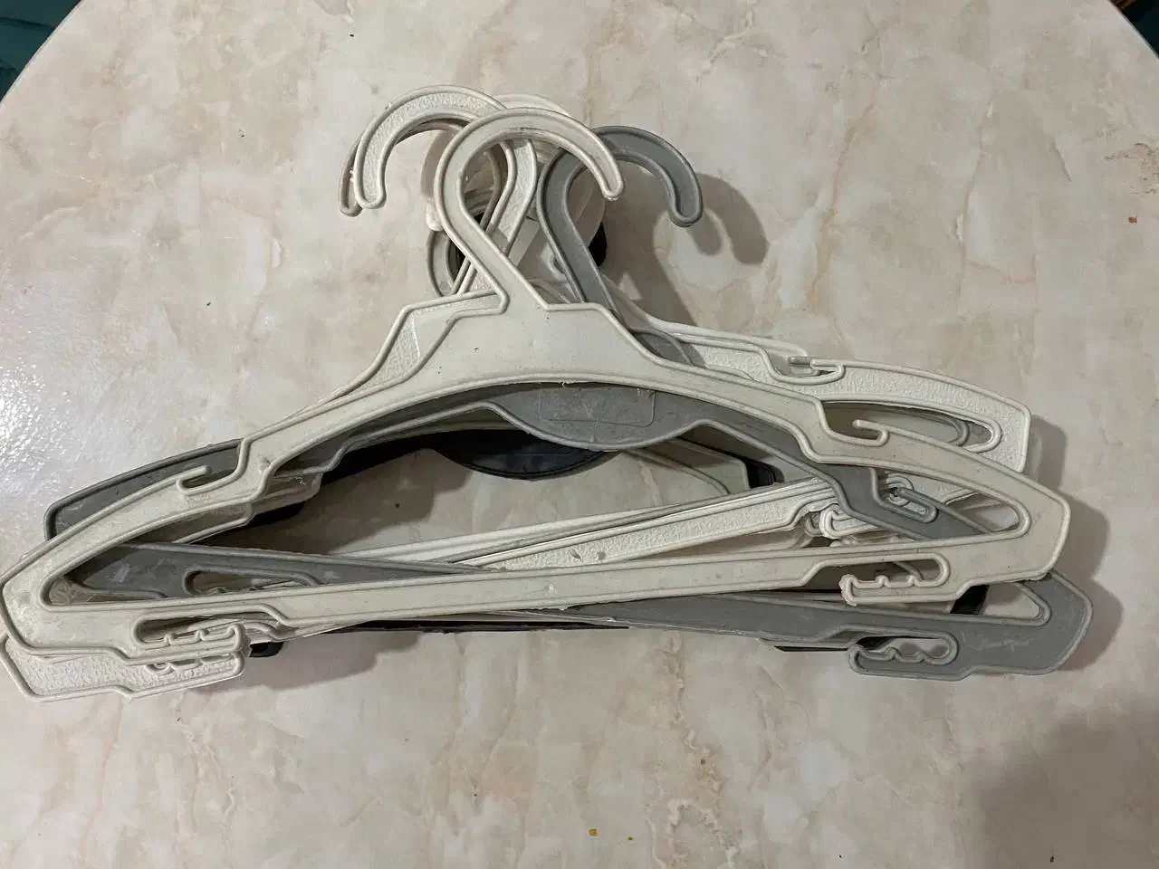 چوب لباسی، رگال|بندرخت و رختآویز|زاوه, |دیوار