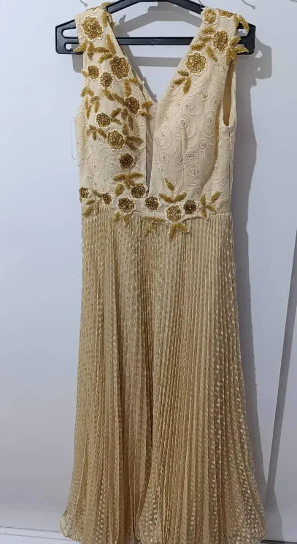 لباس مجلسی|لباس|بافت, |دیوار