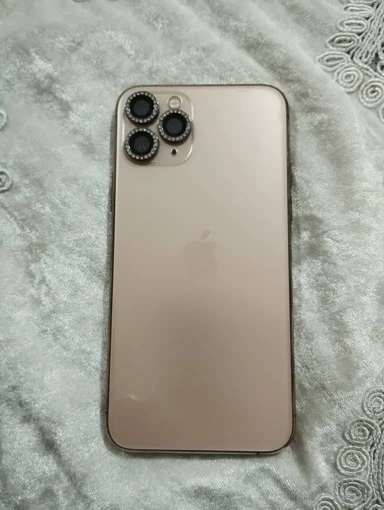 اپل iPhone 11 Pro با حافظهٔ ۲۵۶ گیگابایت|موبایل|گرگان, |دیوار