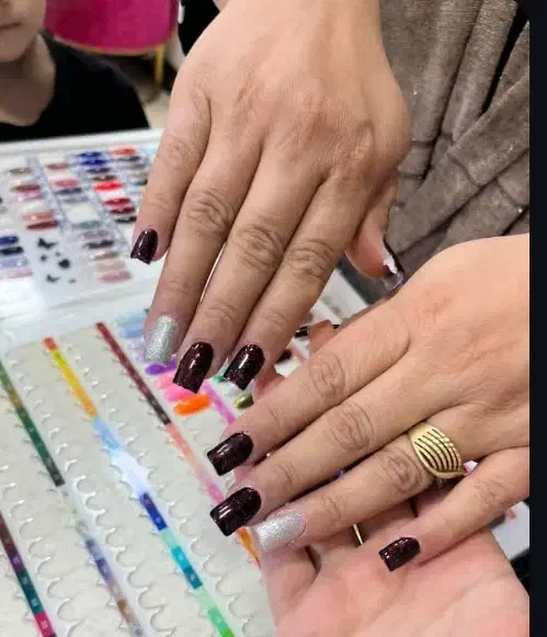 به تعدادی مدل ناخن نیازمندیم.|خدمات آرایشگری و زیبایی|پاکدشت, شهرک امام رضا|دیوار