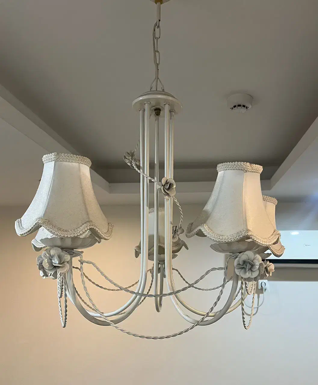 لوستر سفید نو|لوستر و چراغ آویز|اهواز, کیانپارس |دیوار