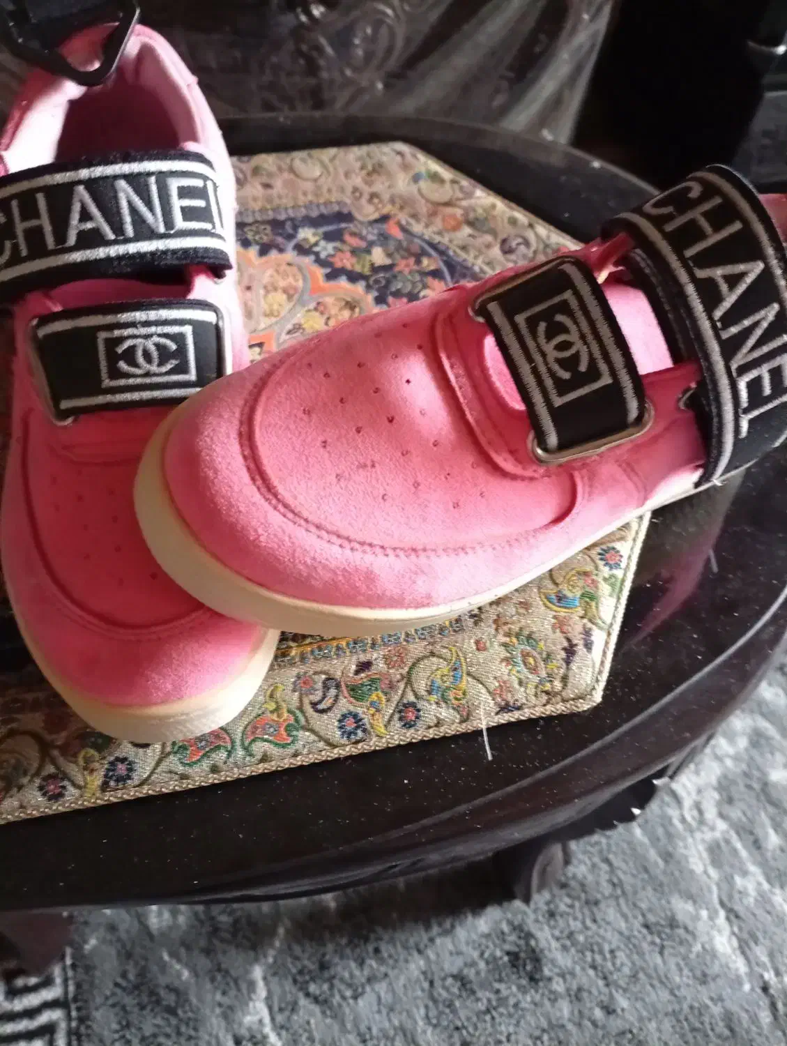 کتونی صورتی شنل|کیف، کفش، کمربند|تهران, بوستان سرخه حصار|دیوار