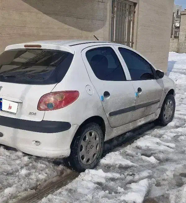 مشاوره و معاوضه خودرو تصادفی شما|خودرو سواری و وانت|اراک, |دیوار