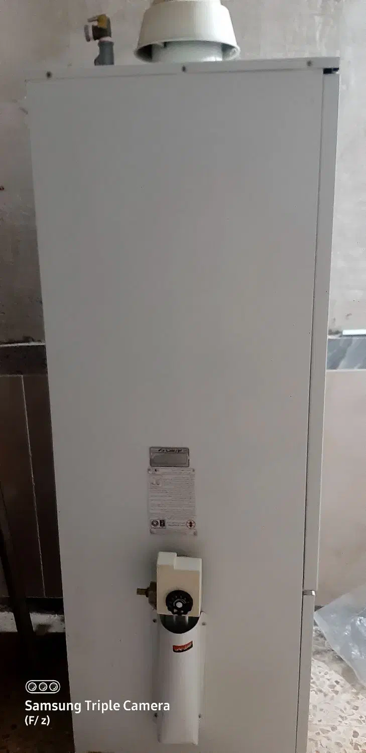 آبگرمکن زمینی گازی اورست درحدنو قیمت ۷۰۰۰۰۰۰تومان|آبگرمکن، پکیج، شوفاژ|اهر, |دیوار