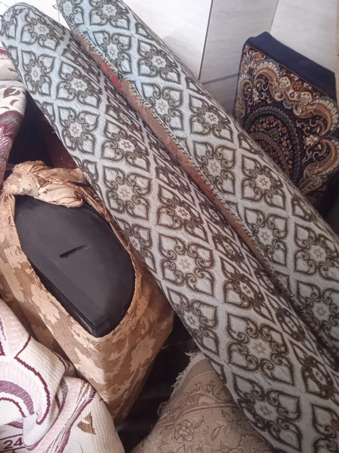 یک عدد بخاری ویخچال|یخچال و فریزر|فولادشهر, فولادشهر|دیوار