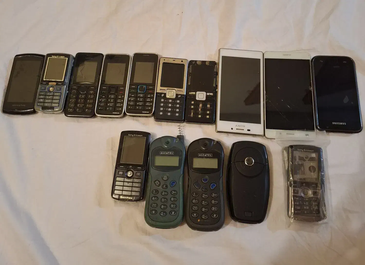 دستگاه‌فکس‌وتعدای‌تلفن‌همراه‌ورومیژی|تلفن رومیزی|آبادان, |دیوار