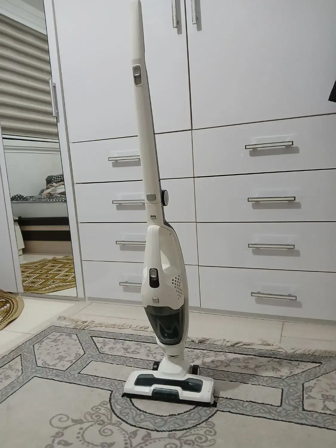 جارو شارژی|جاروبرقی، جارو شارژی، بخارشو|رشت, حومه رشت|دیوار