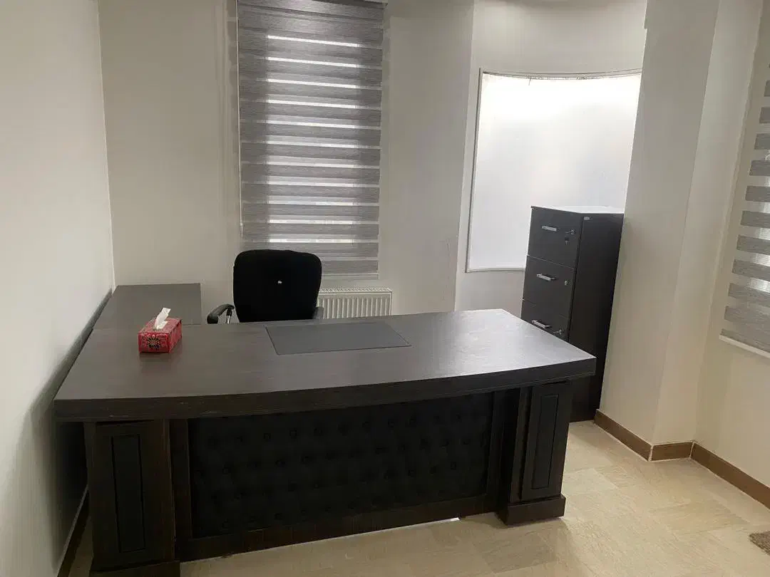 میز مدیریت و دو فایل ۵ کشو|مبلمان اداری|تهران, جمال‌زاده|دیوار