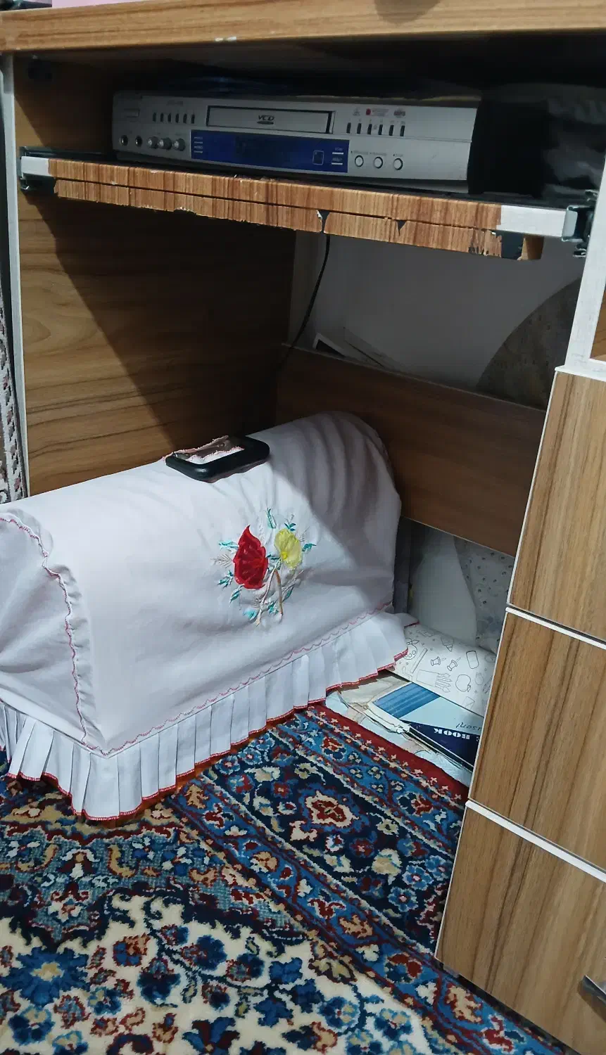 میز تحریر و کامپیوتر|میز تحریر و کامپیوتر|خرمدره, |دیوار