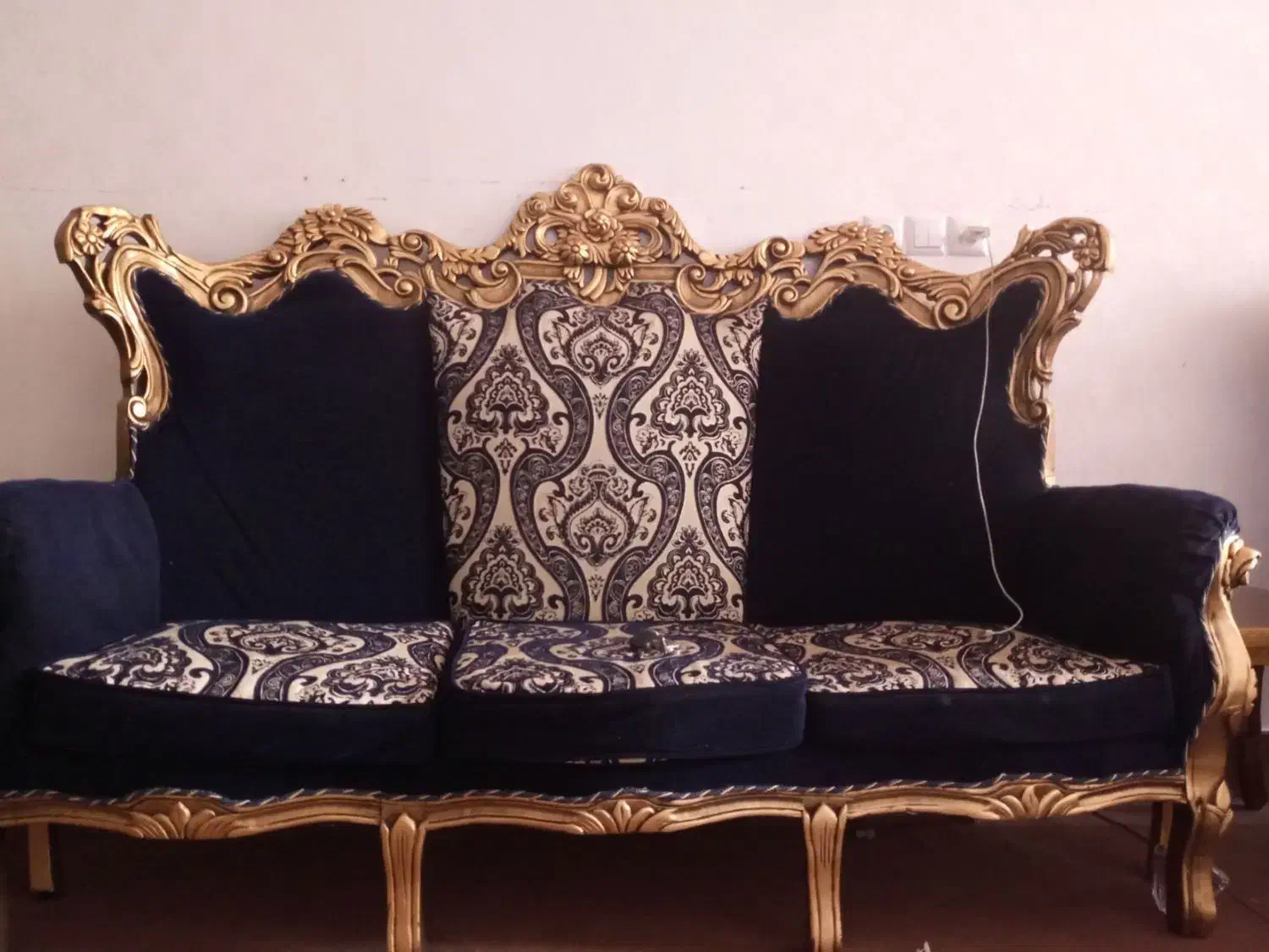 مبل سلطنتی|مبلمان خانگی و میز عسلی|نجف‌آباد, یزدانشهر|دیوار