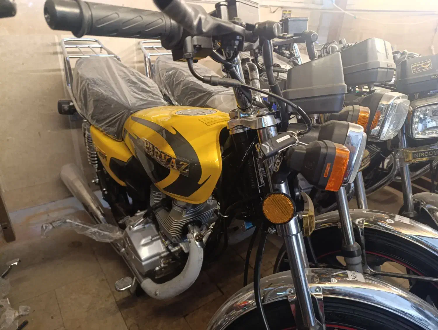 موتور هندا خشک 1404 ازدم قسط با یکسال بیمه|موتورسیکلت|مشهد, طبرسی شمالی|دیوار