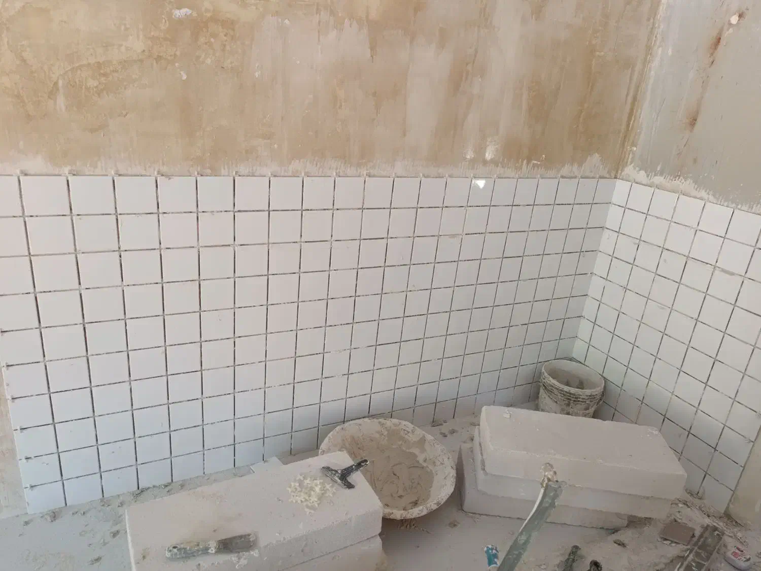 کاشی کاری و سنگکاری تک نما|خدمات پیشه و مهارت|بومهن, |دیوار