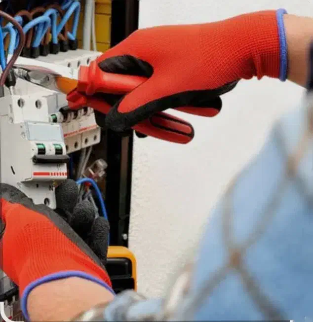 برقکار و خدمات برق ساختمان و صنعتی|خدمات پیشه و مهارت|تفتان, |دیوار