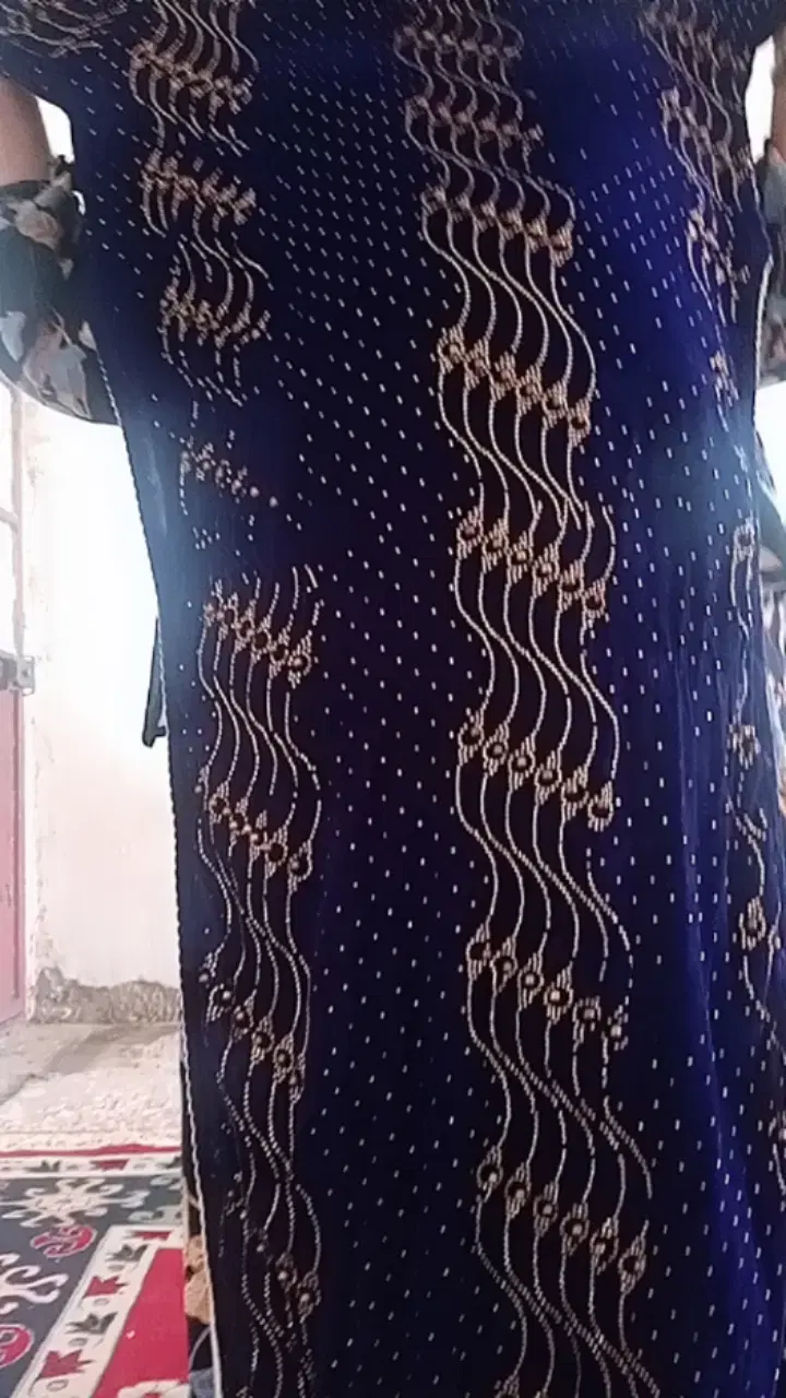 لباس|لباس|چرام, |دیوار