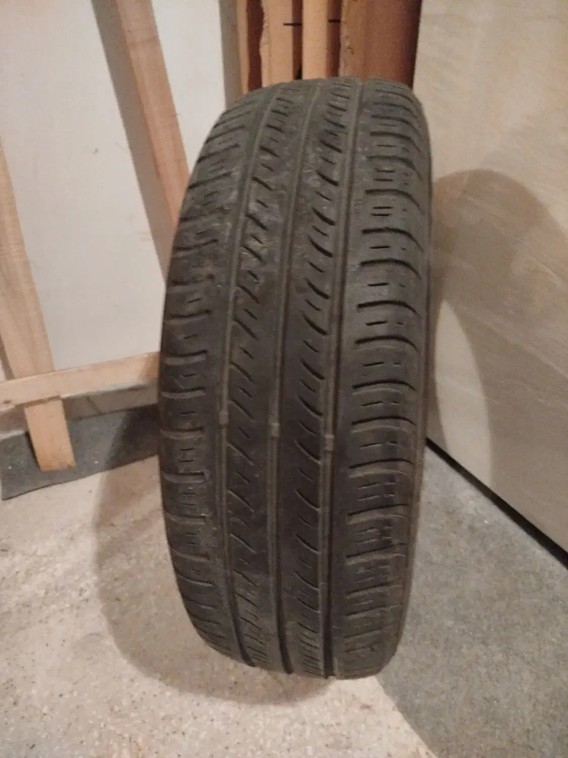 لاستیک بارز 185/65R15|قطعات یدکی و لوازم جانبی|شیراز, قصرالدشت|دیوار