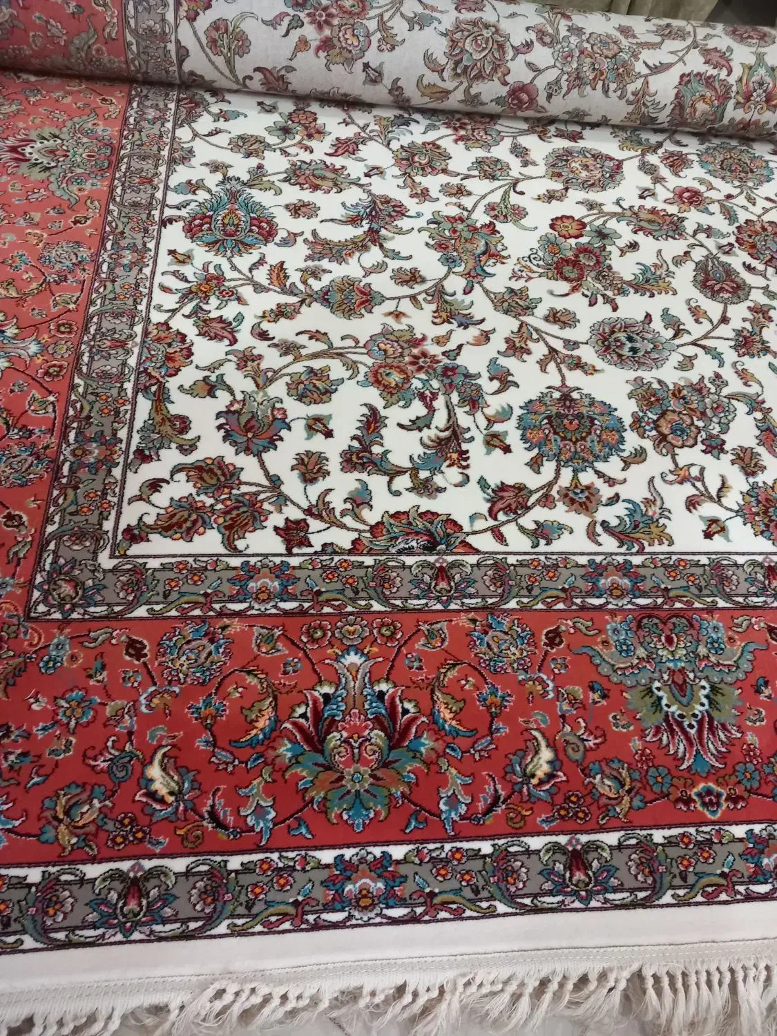 ۲عددقالی ۹متری ۷۰۰شانه ۲۵۵۰نونو|فرش|اهواز, کیان اباد|دیوار