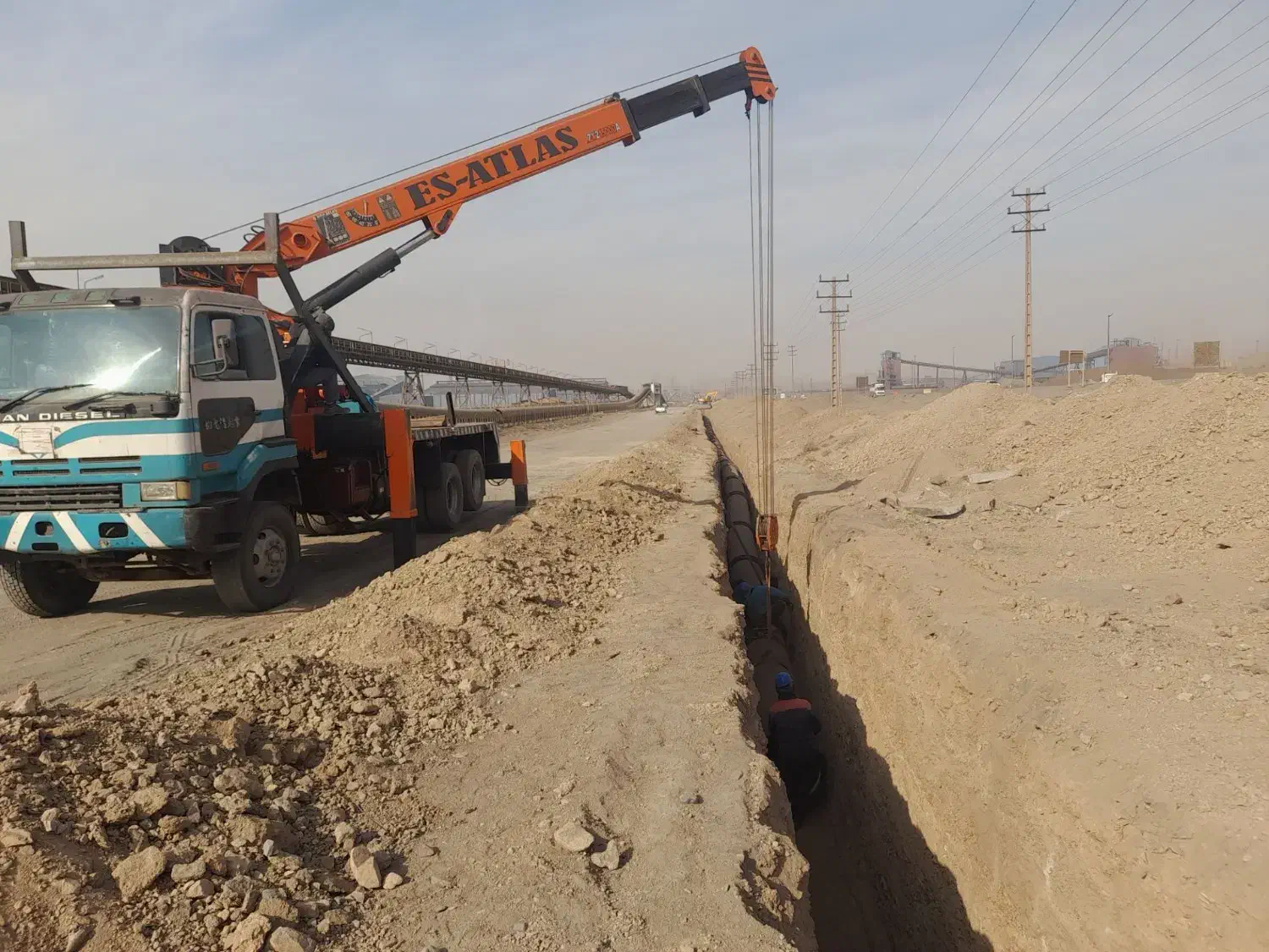 جرثقیل ماشین کفی نیسان دیزل و جک اطلس 15تن|خودرو سنگین|سنگان, |دیوار