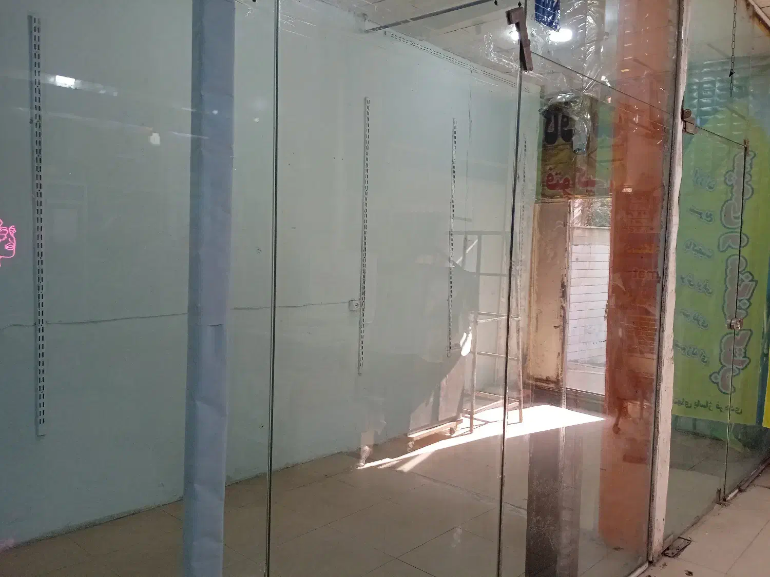 اجاره مغازه 18متری پاساژفرهادی|اجارهٔ مغازه و غرفه|تهران, کیانشهر|دیوار