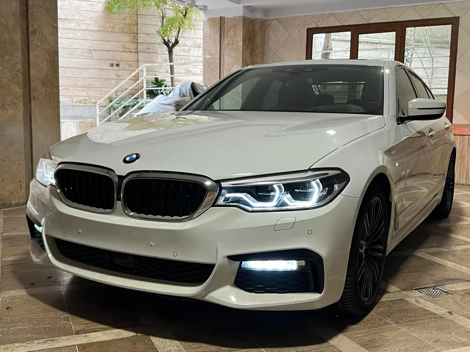Bmw 530|خودرو سواری و وانت|تهران, جماران (نیاوران)|دیوار